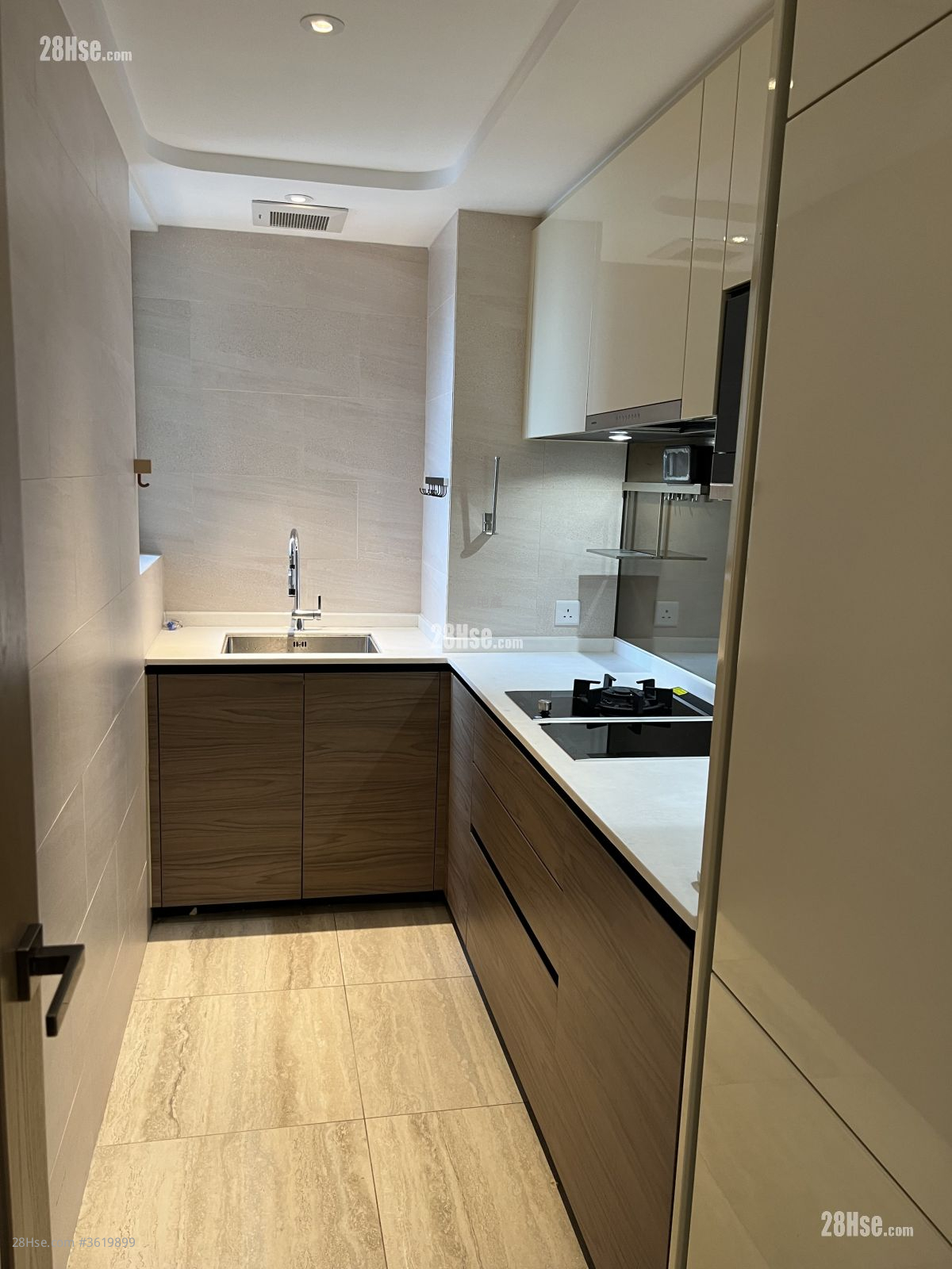 Grand Central Sell 2 Bedrooms 550 ft² Grand Central Sell 2 Bedrooms 550 ft²