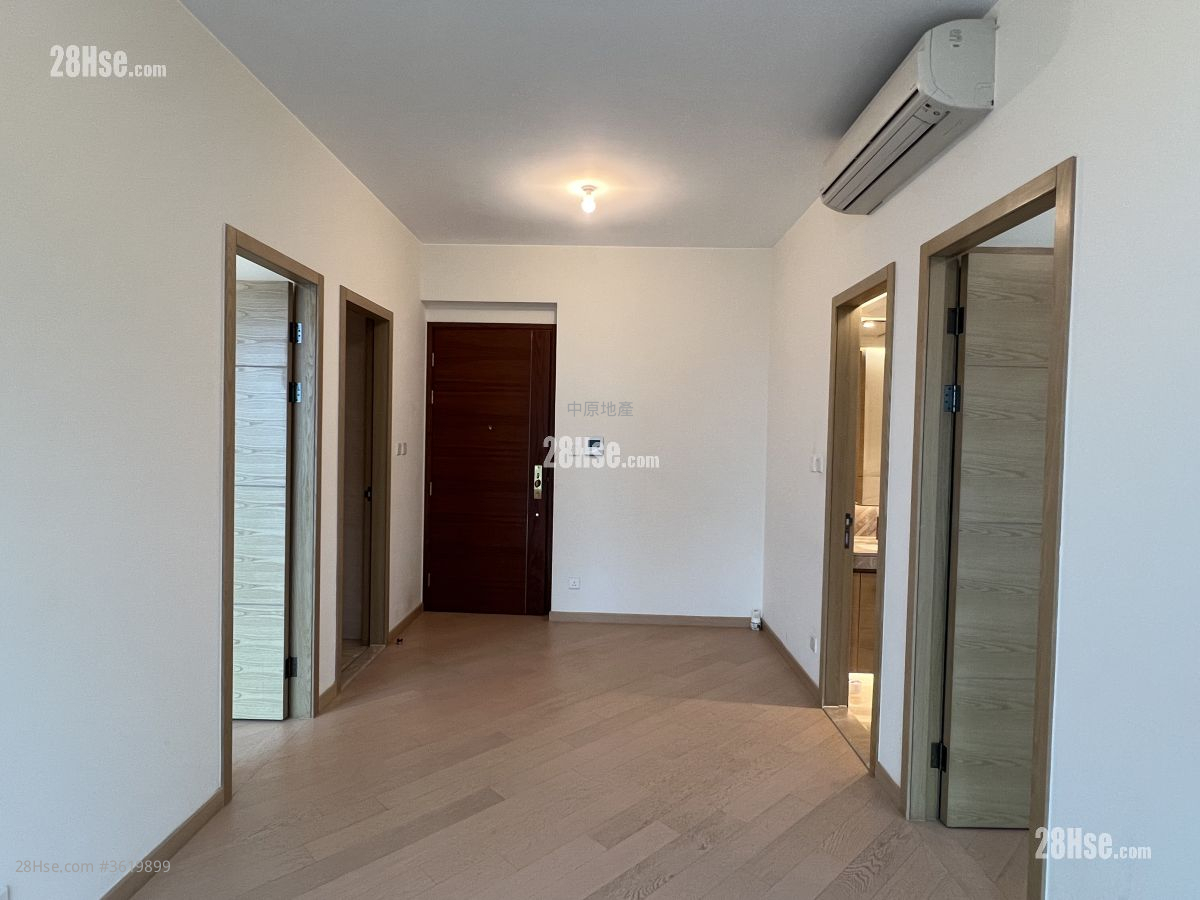 Grand Central Sell 2 Bedrooms 550 ft² Grand Central Sell 2 Bedrooms 550 ft²