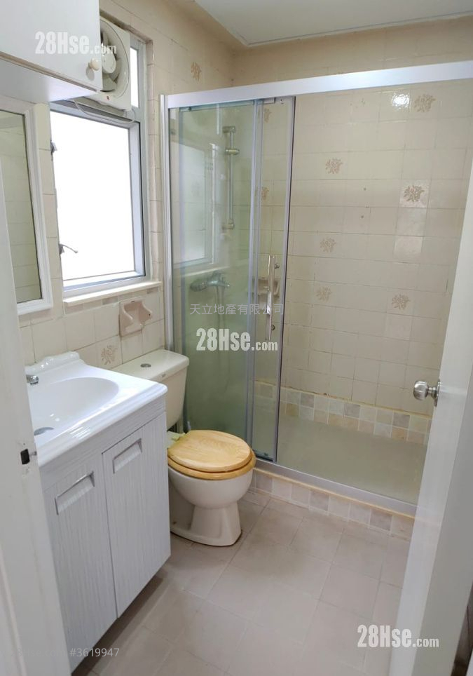 Wing Yu Building Rental 2 Bedrooms , 1 Bathroom 435 ft² Wing Yu Building Rental 2 Bedrooms , 1 Bathroom 435 ft²
