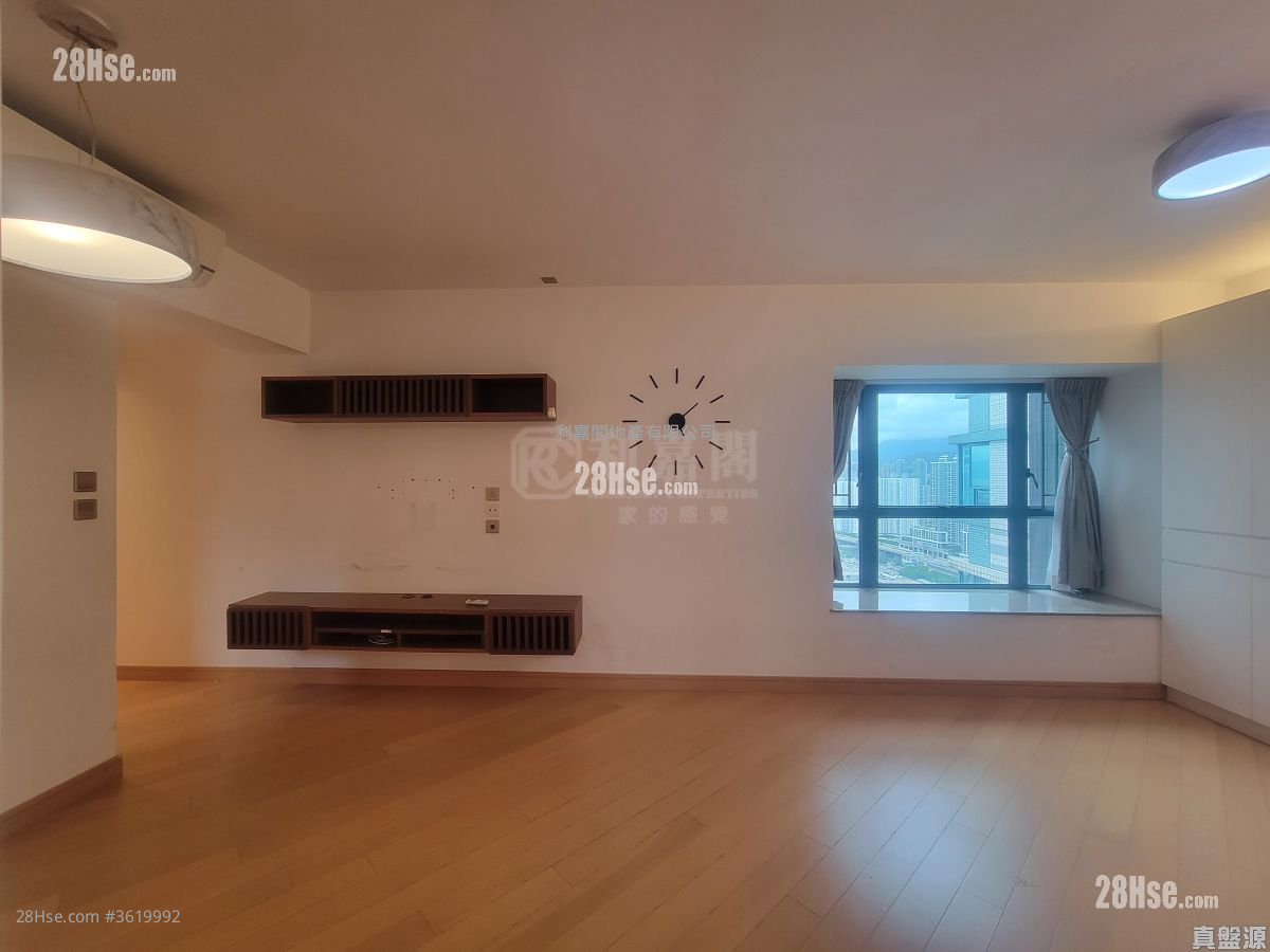 The Long Beach Sell 2 Bedrooms , 1 Bathroom 574 ft² The Long Beach Sell 2 Bedrooms , 1 Bathroom 574 ft²