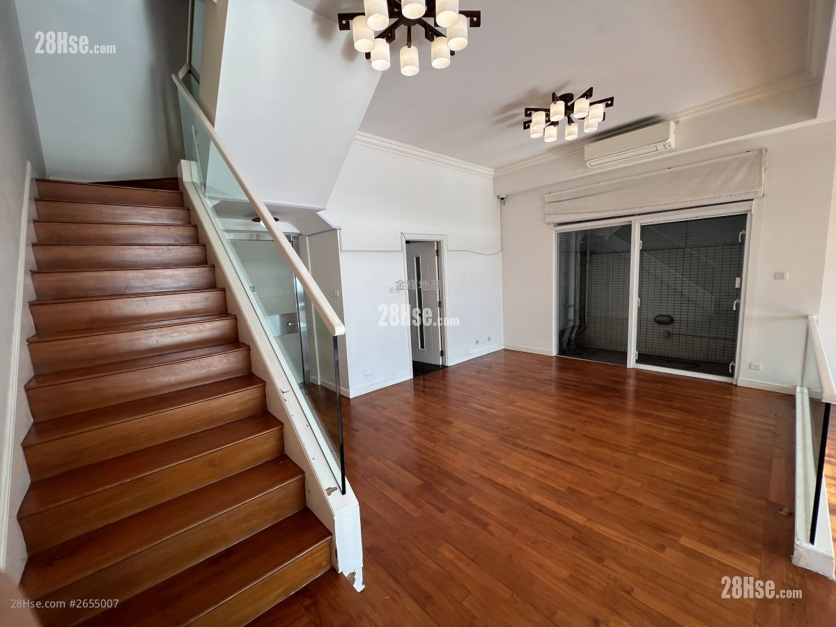Aqua Blue Rental 4 Bedrooms , 3 Bathrooms 2,121 ft² Aqua Blue Rental 4 Bedrooms , 3 Bathrooms 2,121 ft²