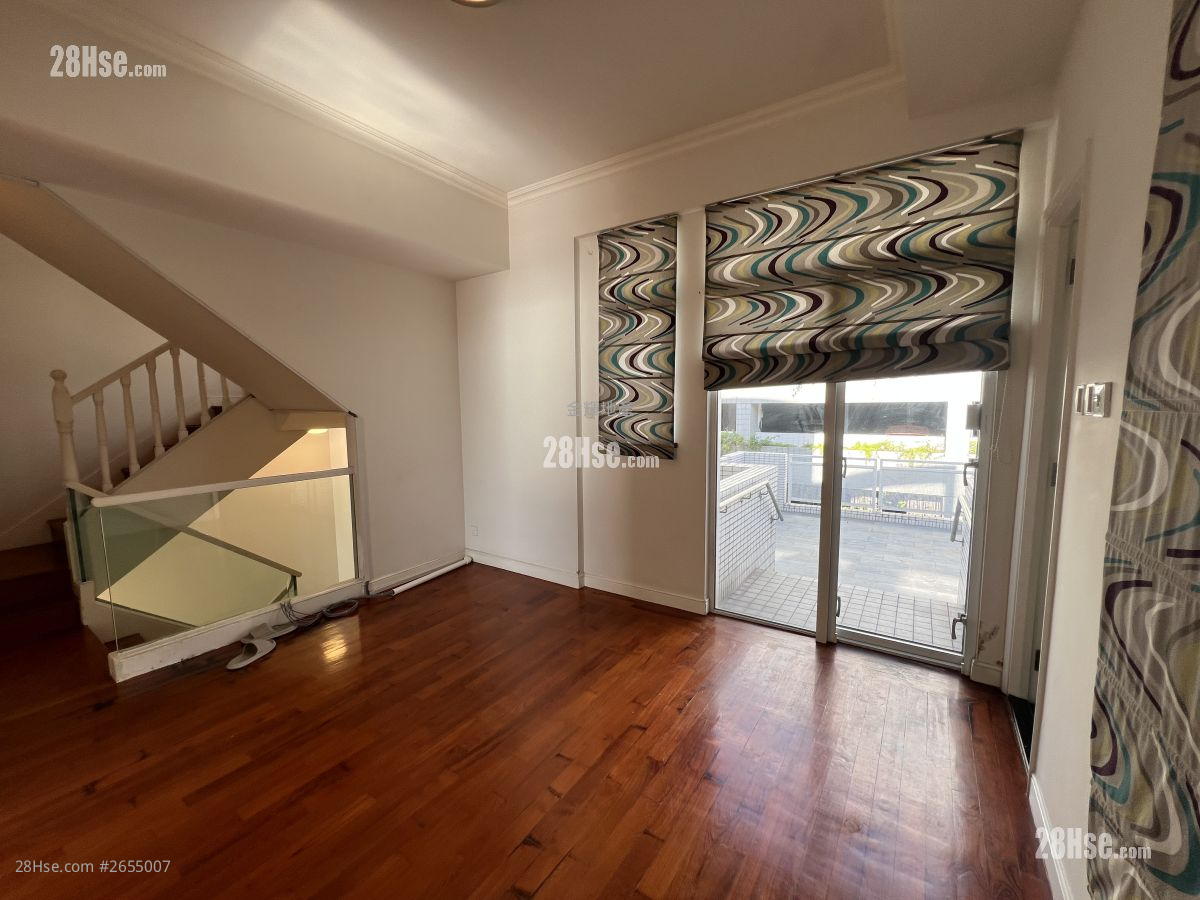 Aqua Blue Rental 4 Bedrooms , 3 Bathrooms 2,121 ft² Aqua Blue Rental 4 Bedrooms , 3 Bathrooms 2,121 ft²