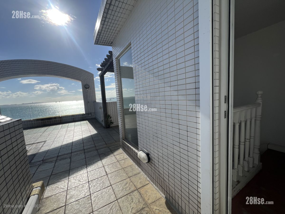 Aqua Blue Rental 4 Bedrooms , 3 Bathrooms 2,121 ft² Aqua Blue Rental 4 Bedrooms , 3 Bathrooms 2,121 ft²