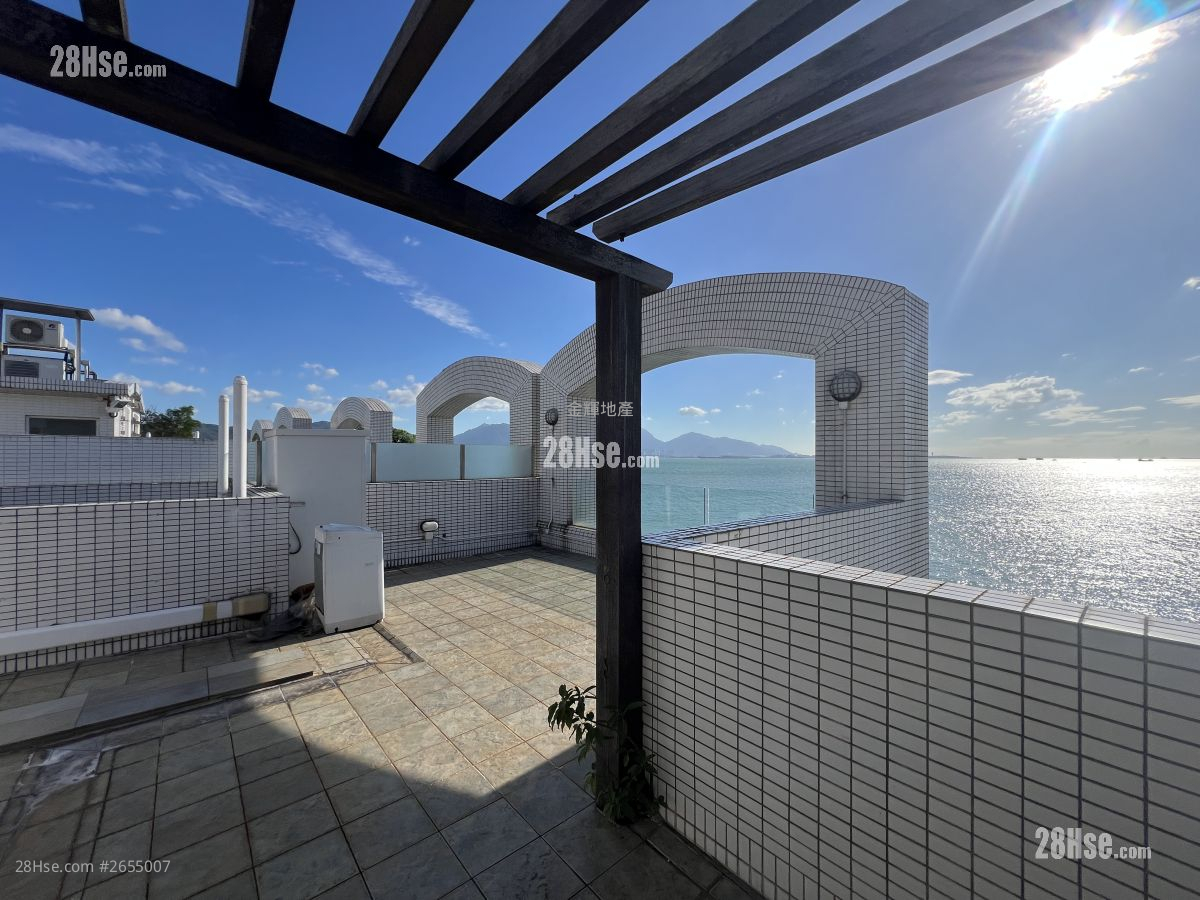 Aqua Blue Rental 4 Bedrooms , 3 Bathrooms 2,121 ft² Aqua Blue Rental 4 Bedrooms , 3 Bathrooms 2,121 ft²