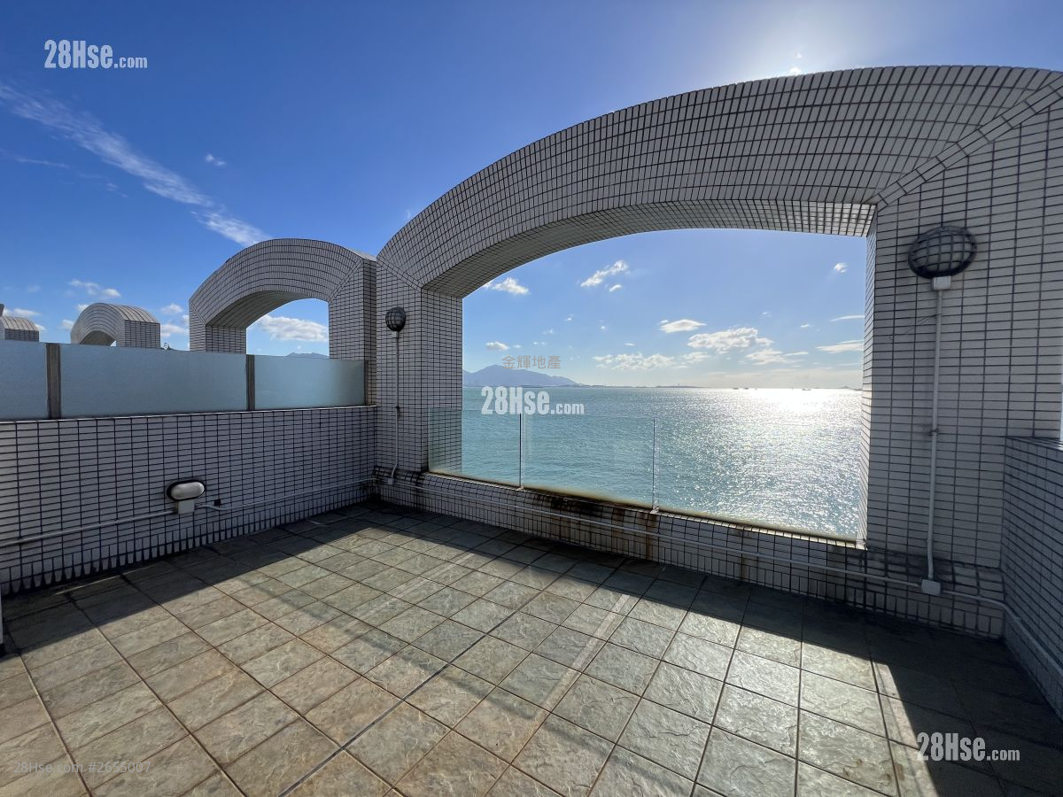 Aqua Blue Rental 4 Bedrooms , 3 Bathrooms 2,121 ft² Aqua Blue Rental 4 Bedrooms , 3 Bathrooms 2,121 ft²