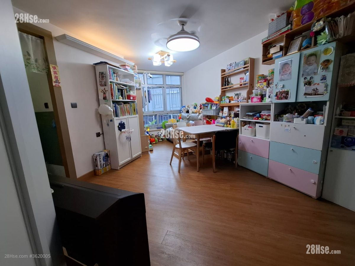 Whampoa Garden Sell 3 Bedrooms , 1 Bathroom 505 ft² Whampoa Garden Sell 3 Bedrooms , 1 Bathroom 505 ft²