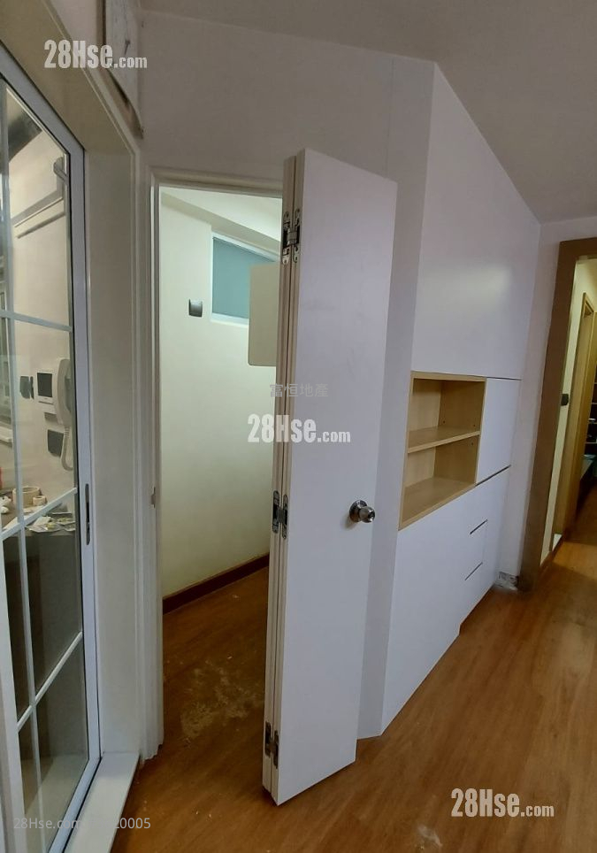 Whampoa Garden Sell 3 Bedrooms , 1 Bathroom 505 ft² Whampoa Garden Sell 3 Bedrooms , 1 Bathroom 505 ft²