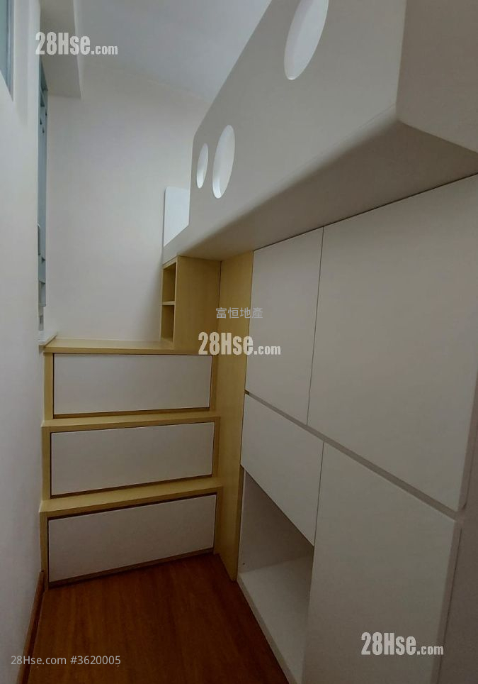 Whampoa Garden Sell 3 Bedrooms , 1 Bathroom 505 ft² Whampoa Garden Sell 3 Bedrooms , 1 Bathroom 505 ft²