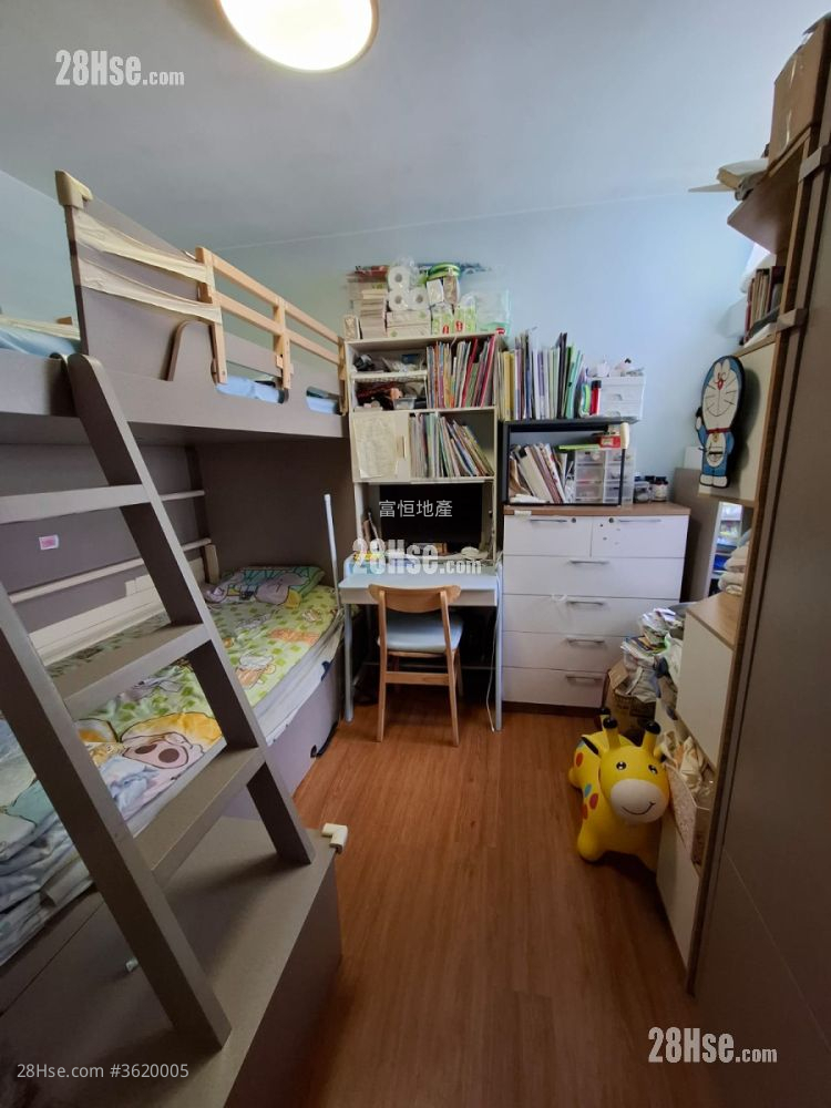Whampoa Garden Sell 3 Bedrooms , 1 Bathroom 505 ft² Whampoa Garden Sell 3 Bedrooms , 1 Bathroom 505 ft²