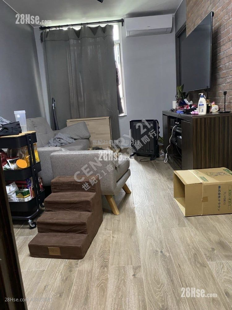 Kam Fung Court Sell 2 Bedrooms , 1 Bathroom 540 ft² Kam Fung Court Sell 2 Bedrooms , 1 Bathroom 540 ft²