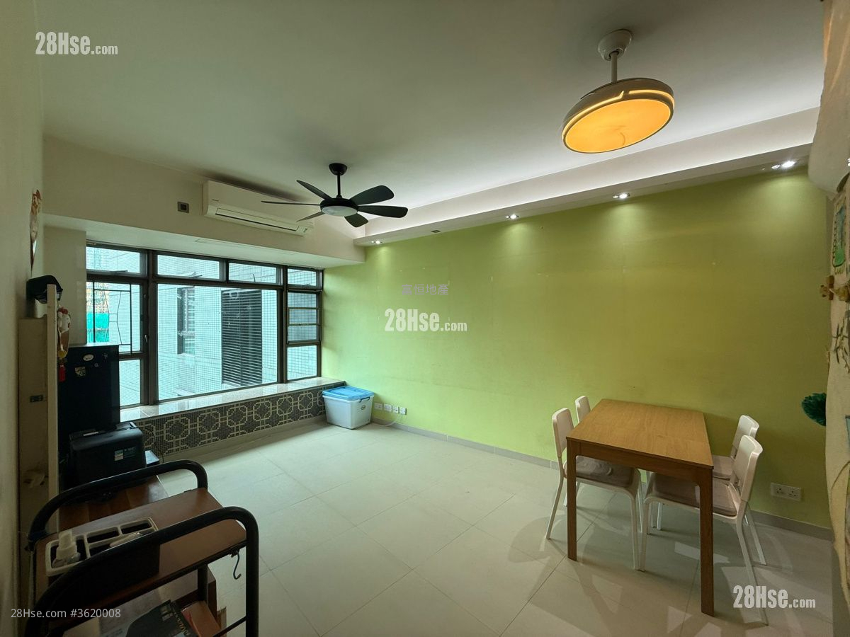 Royal Peninsula Sell 3 Bedrooms , 2 Bathrooms 713 ft² Royal Peninsula Sell 3 Bedrooms , 2 Bathrooms 713 ft²