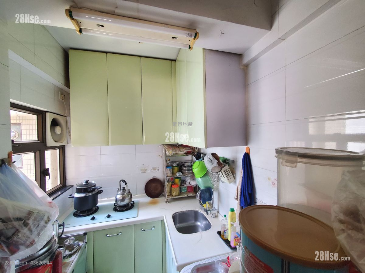 Connaught Garden Sell 2 Bedrooms , 1 Bathroom 310 ft² Connaught Garden Sell 2 Bedrooms , 1 Bathroom 310 ft²