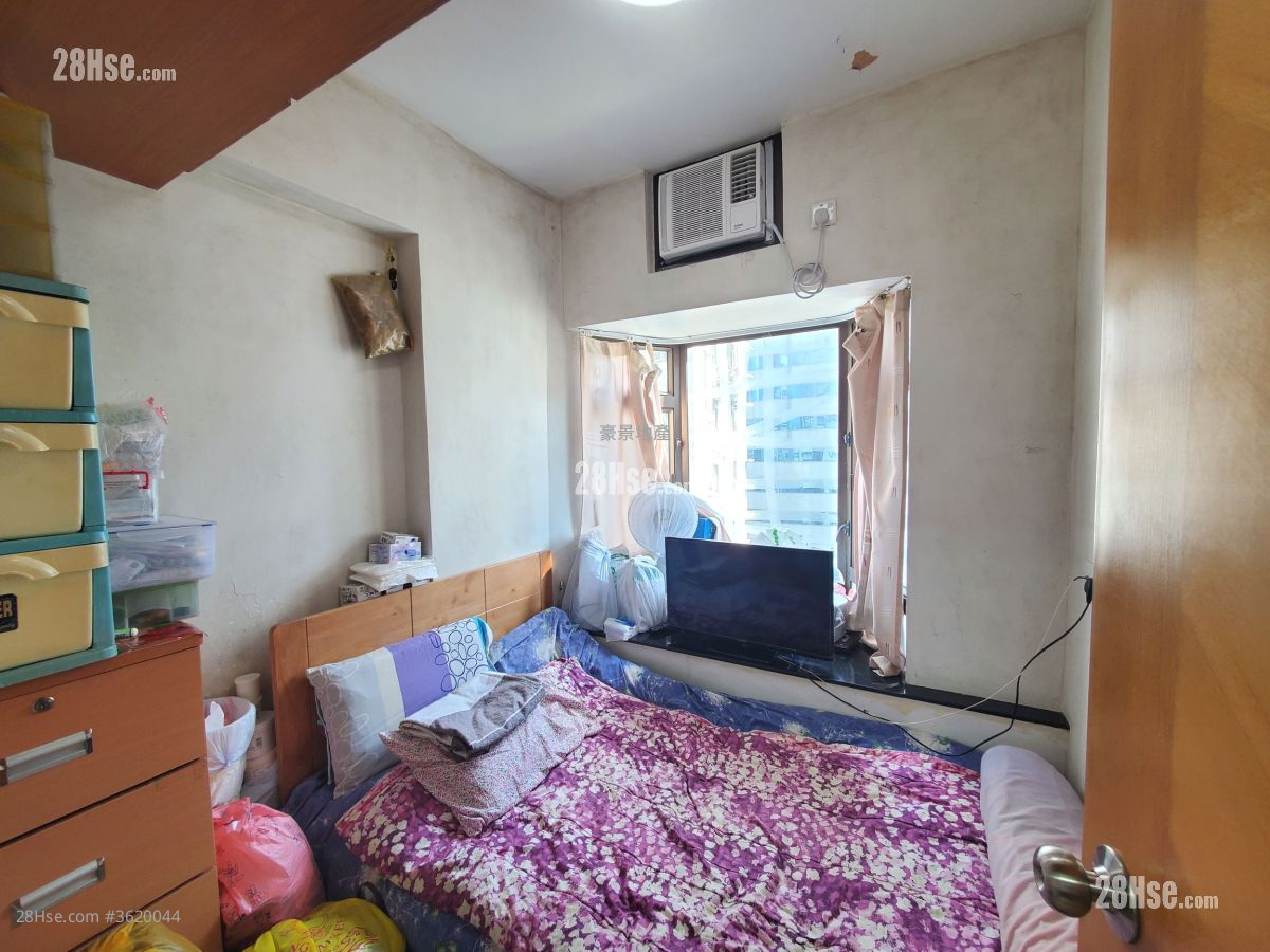 Connaught Garden Sell 2 Bedrooms , 1 Bathroom 310 ft² Connaught Garden Sell 2 Bedrooms , 1 Bathroom 310 ft²