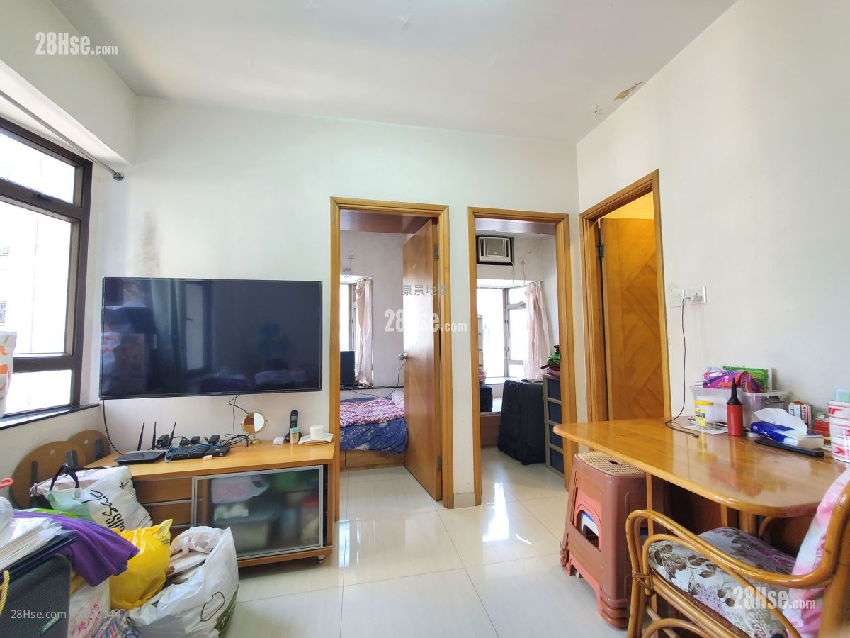 Connaught Garden Sell 2 Bedrooms , 1 Bathroom 310 ft² Connaught Garden Sell 2 Bedrooms , 1 Bathroom 310 ft²