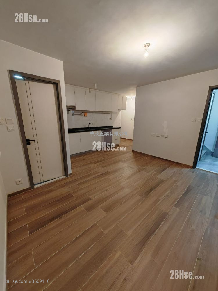 Village Rental 2 Bedrooms , 1 Bathroom 600 ft² Village Rental 2 Bedrooms , 1 Bathroom 600 ft²