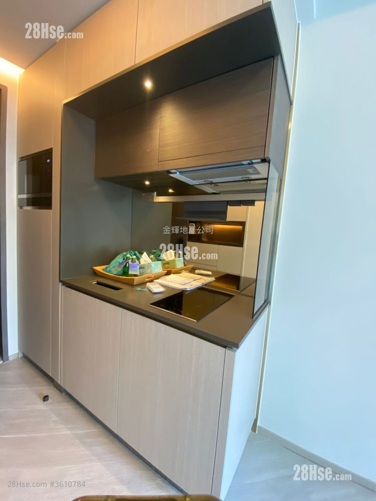 The Royale Rental Studio , 1 Bathroom 224 ft² The Royale Rental Studio , 1 Bathroom 224 ft²
