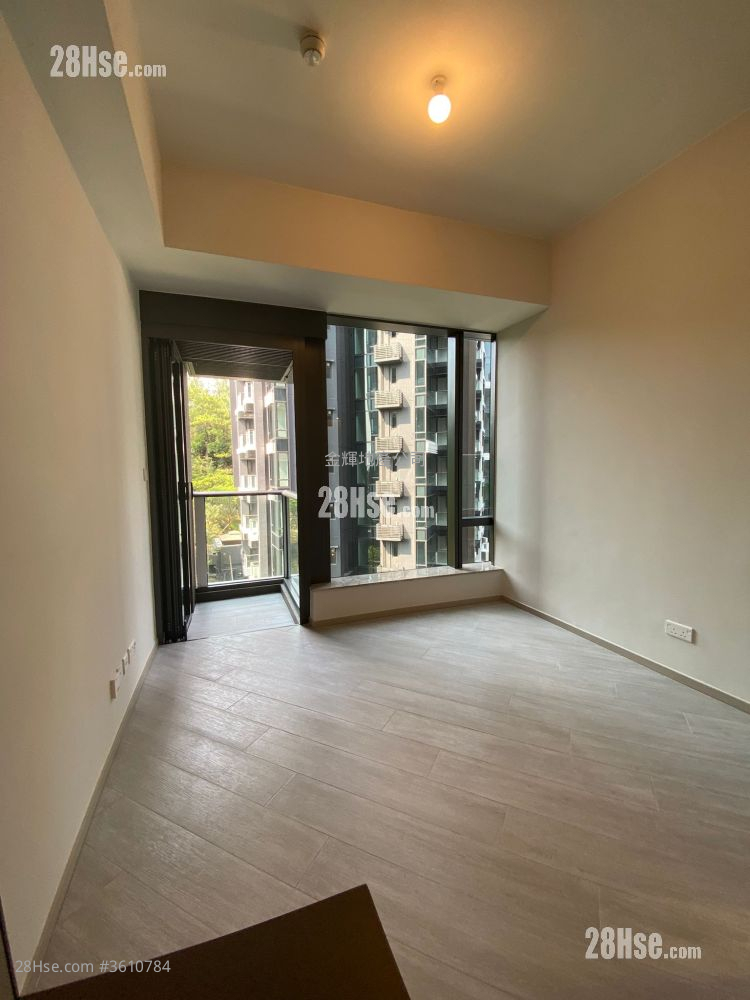 The Royale Rental Studio , 1 Bathroom 224 ft² The Royale Rental Studio , 1 Bathroom 224 ft²