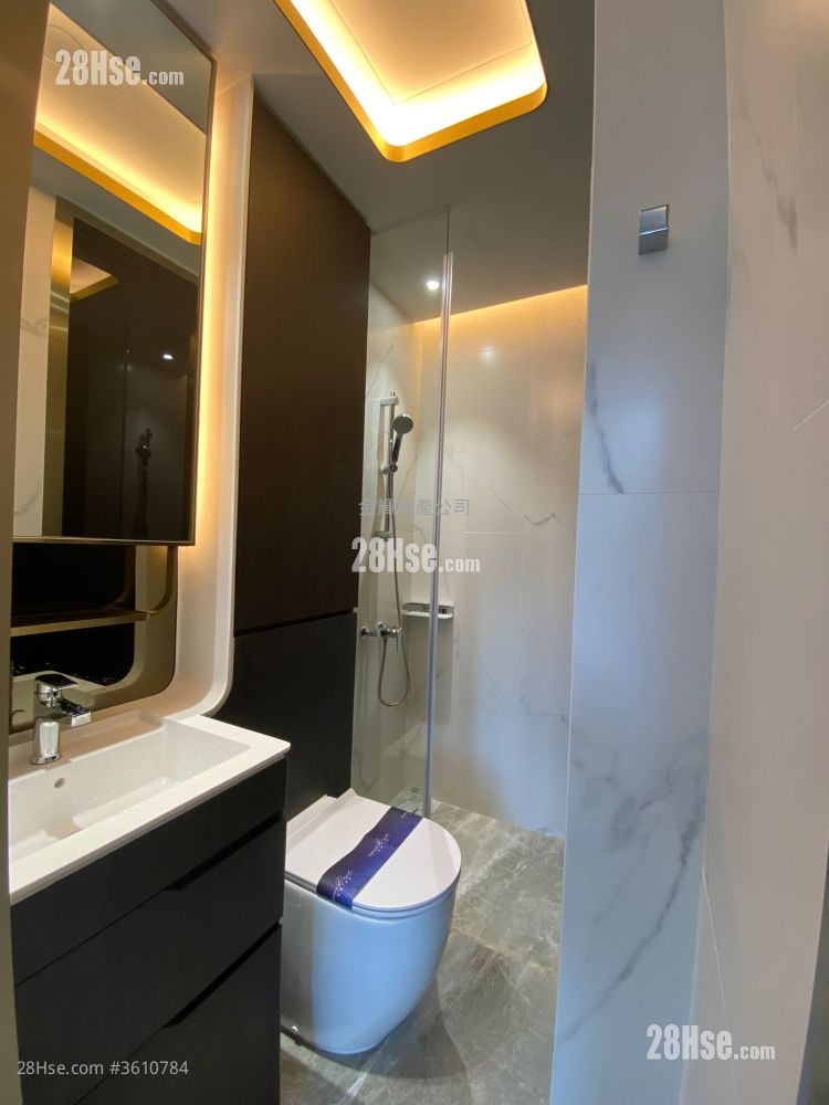 The Royale Rental Studio , 1 Bathroom 224 ft² The Royale Rental Studio , 1 Bathroom 224 ft²