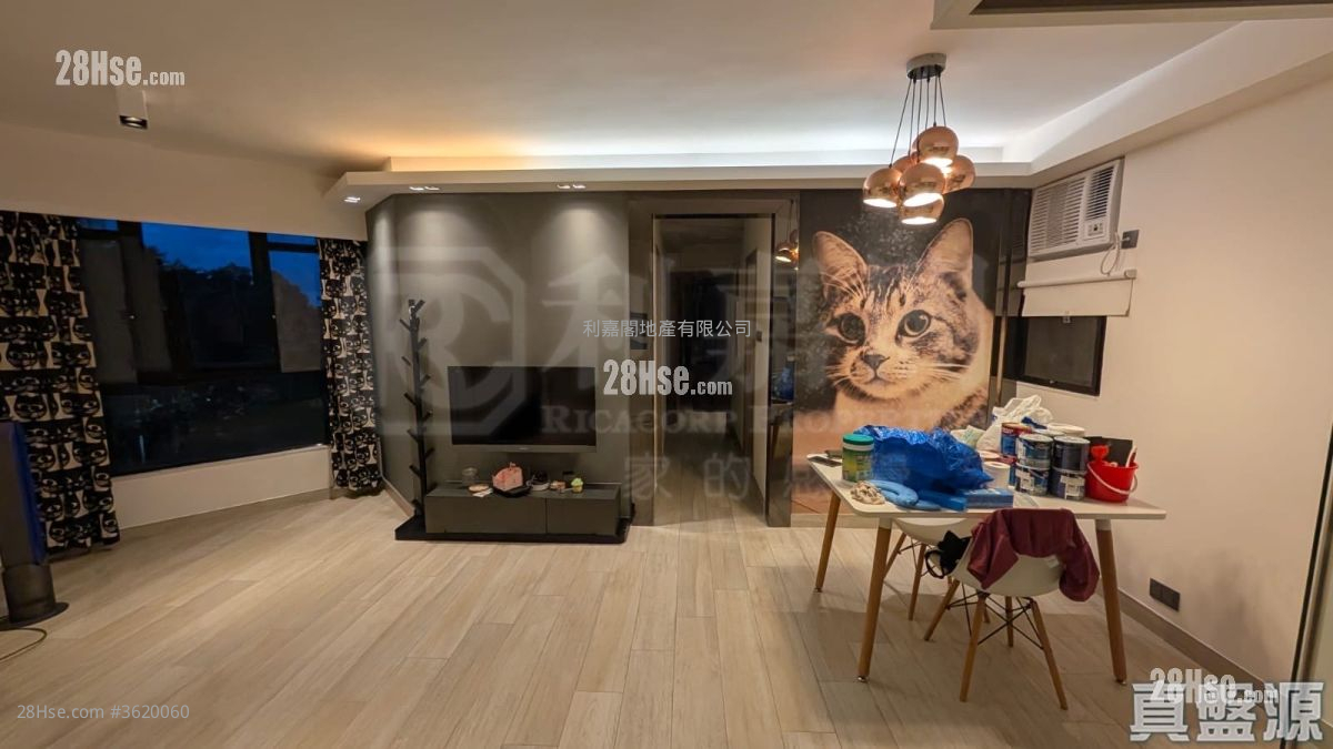 Park Royale Sell 3 Bedrooms 553 ft² Park Royale Sell 3 Bedrooms 553 ft²
