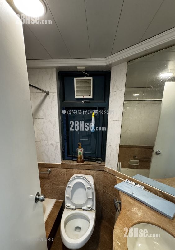 The Metro City Rental 3 Bedrooms , 2 Bathrooms 646 ft² The Metro City Rental 3 Bedrooms , 2 Bathrooms 646 ft²