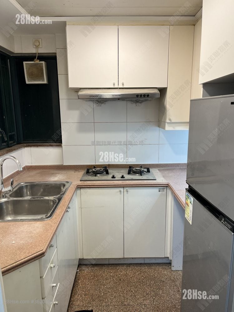 The Metro City Rental 3 Bedrooms , 2 Bathrooms 646 ft² The Metro City Rental 3 Bedrooms , 2 Bathrooms 646 ft²
