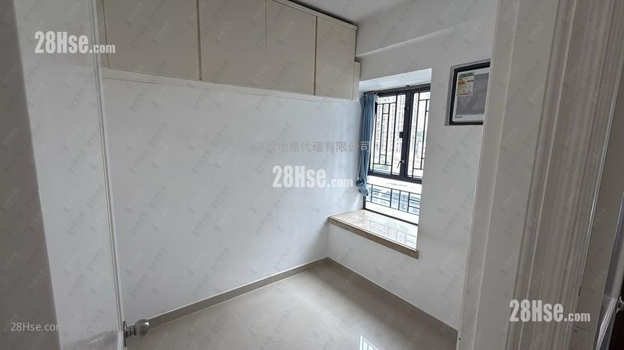 Bayshore Towers Sell 2 Bedrooms 389 ft² Bayshore Towers Sell 2 Bedrooms 389 ft²