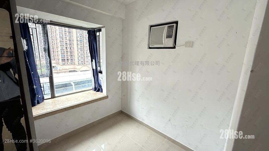 Bayshore Towers Sell 2 Bedrooms 389 ft² Bayshore Towers Sell 2 Bedrooms 389 ft²