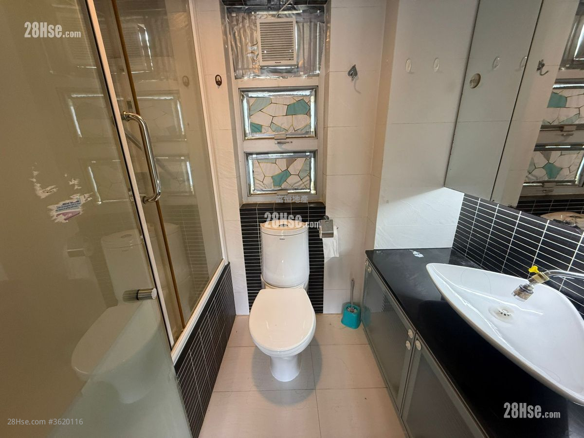 Whampoa Garden Sell 4 Bedrooms , 2 Bathrooms 729 ft² Whampoa Garden Sell 4 Bedrooms , 2 Bathrooms 729 ft²