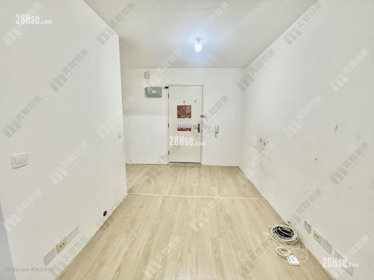 Shan Lai Court Sell 385 ft²