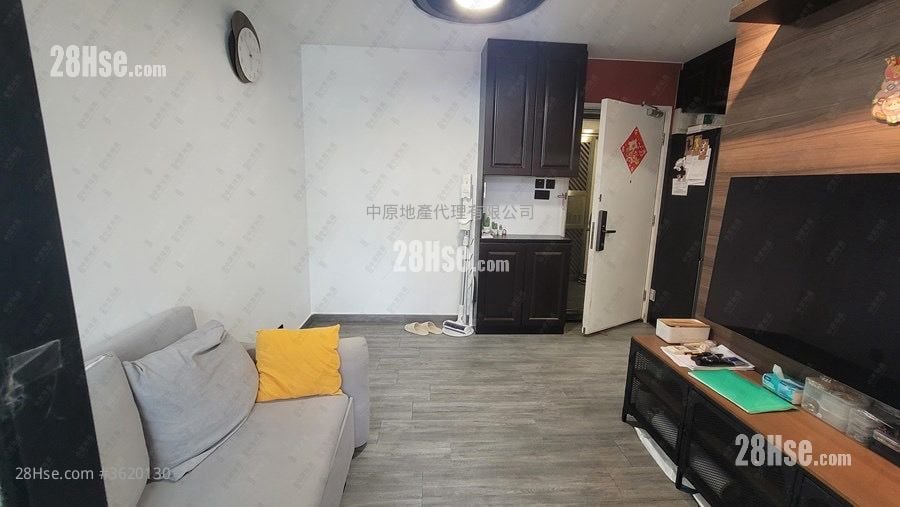 Hoi Lok Court Sell 2 Bedrooms 391 ft² Hoi Lok Court Sell 2 Bedrooms 391 ft²