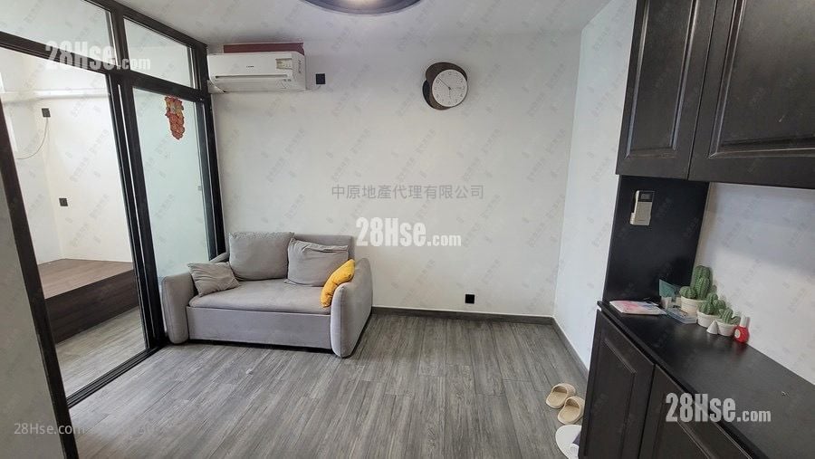 Hoi Lok Court Sell 2 Bedrooms 391 ft² Hoi Lok Court Sell 2 Bedrooms 391 ft²