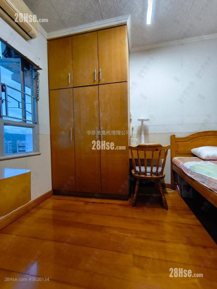 Fung Ting Court Sell 2 Bedrooms , 1 Bathroom 510 ft² Fung Ting Court Sell 2 Bedrooms , 1 Bathroom 510 ft²