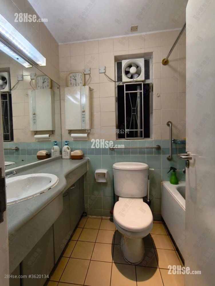 Fung Ting Court Sell 2 Bedrooms , 1 Bathroom 510 ft² Fung Ting Court Sell 2 Bedrooms , 1 Bathroom 510 ft²