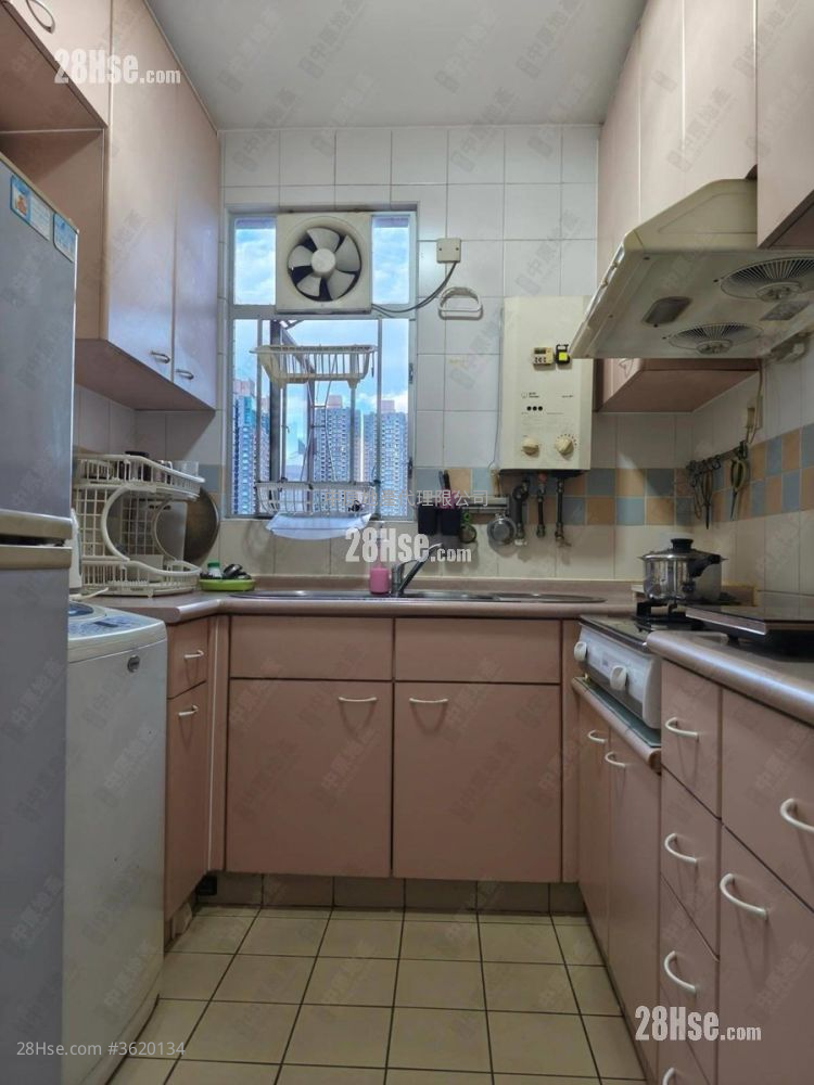 Fung Ting Court Sell 2 Bedrooms , 1 Bathroom 510 ft² Fung Ting Court Sell 2 Bedrooms , 1 Bathroom 510 ft²