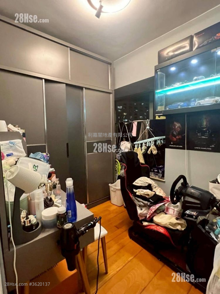 Horizon Place Sell 2 Bedrooms 396 ft² Horizon Place Sell 2 Bedrooms 396 ft²