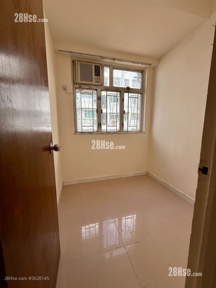 Leung Chau Building Rental 2 Bedrooms , 1 Bathroom 280 ft² Leung Chau Building Rental 2 Bedrooms , 1 Bathroom 280 ft²