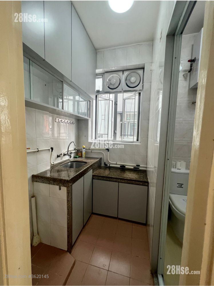 Leung Chau Building Rental 2 Bedrooms , 1 Bathroom 280 ft² Leung Chau Building Rental 2 Bedrooms , 1 Bathroom 280 ft²