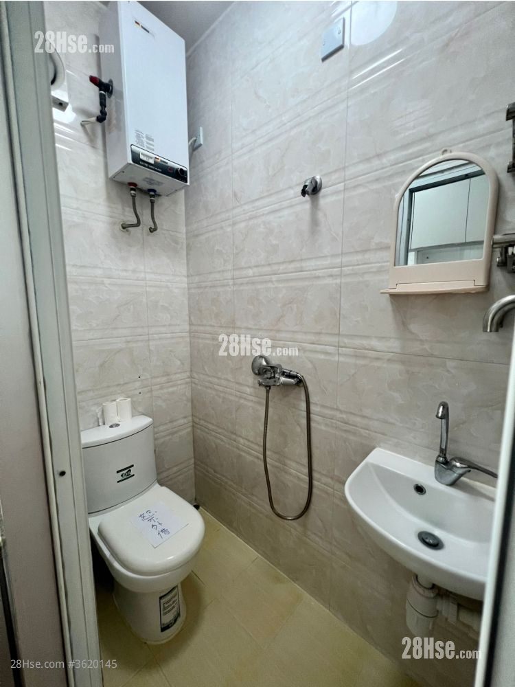 Leung Chau Building Rental 2 Bedrooms , 1 Bathroom 280 ft² Leung Chau Building Rental 2 Bedrooms , 1 Bathroom 280 ft²