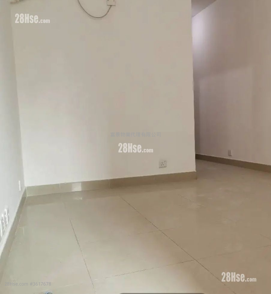 村屋 租盤 1 房 , 1 浴室 360 平方呎 村屋 租盤 1 房 , 1 浴室 360 平方呎