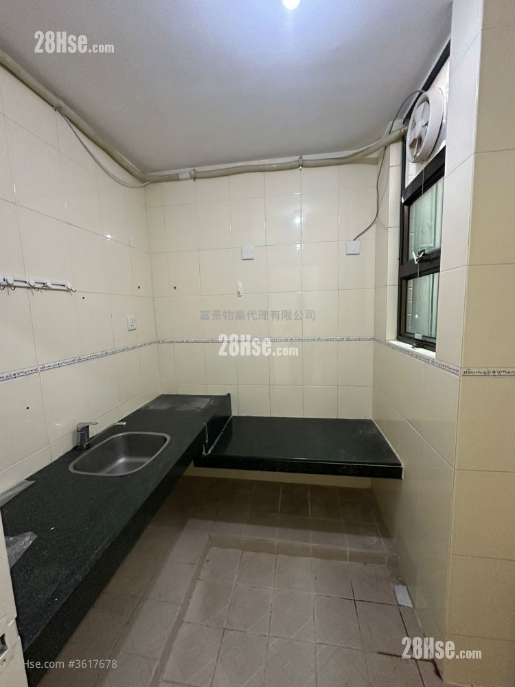 村屋 租盤 1 房 , 1 浴室 360 平方呎 村屋 租盤 1 房 , 1 浴室 360 平方呎