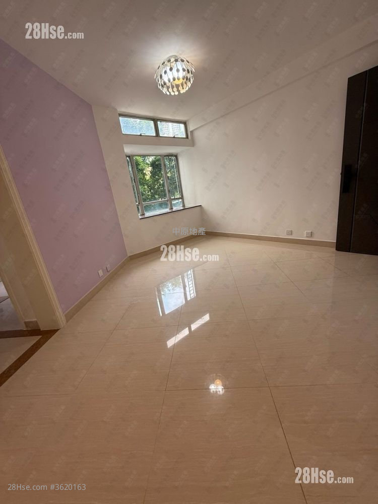 Kingswood Villas Rental 3 Bedrooms , 1 Bathroom 551 ft² Kingswood Villas Rental 3 Bedrooms , 1 Bathroom 551 ft²