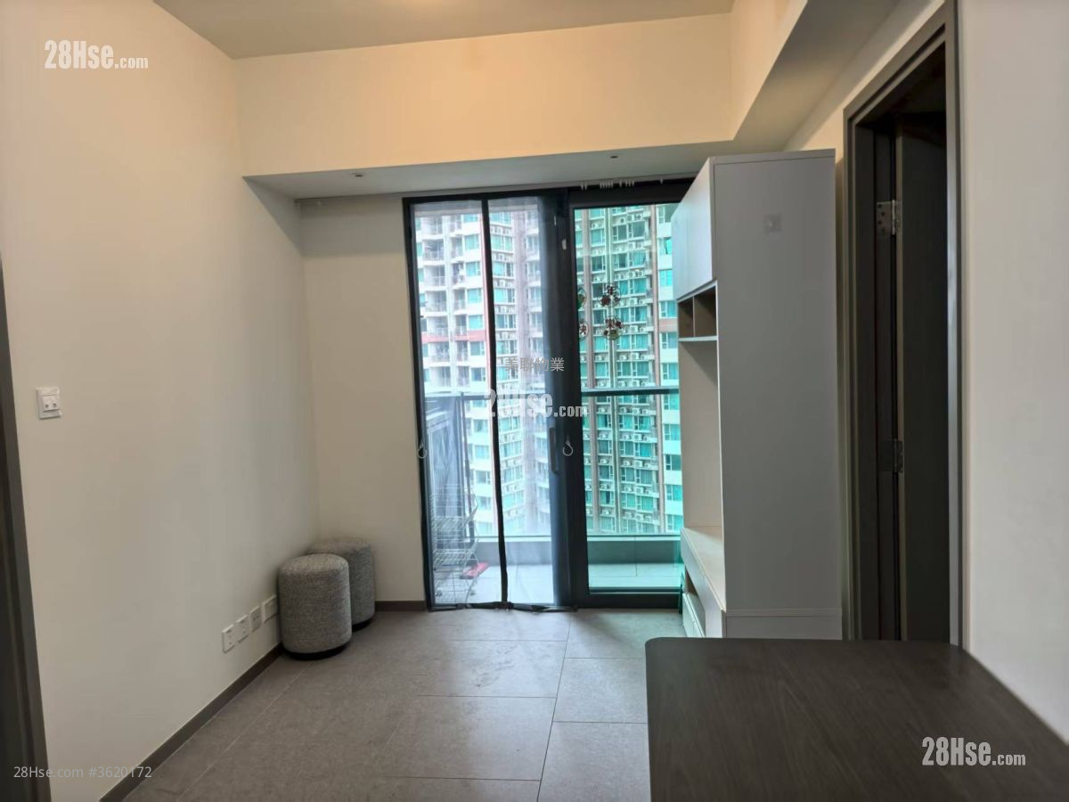 Yoho West Rental 410 ft² Yoho West Rental 410 ft²