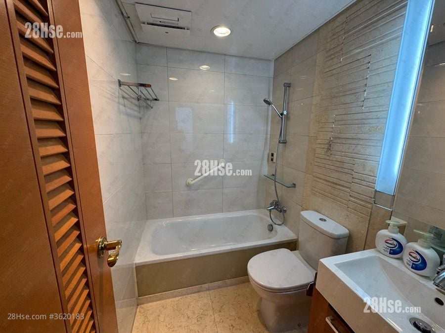 Lake Silver Sell 3 Bedrooms 762 ft² Lake Silver Sell 3 Bedrooms 762 ft²
