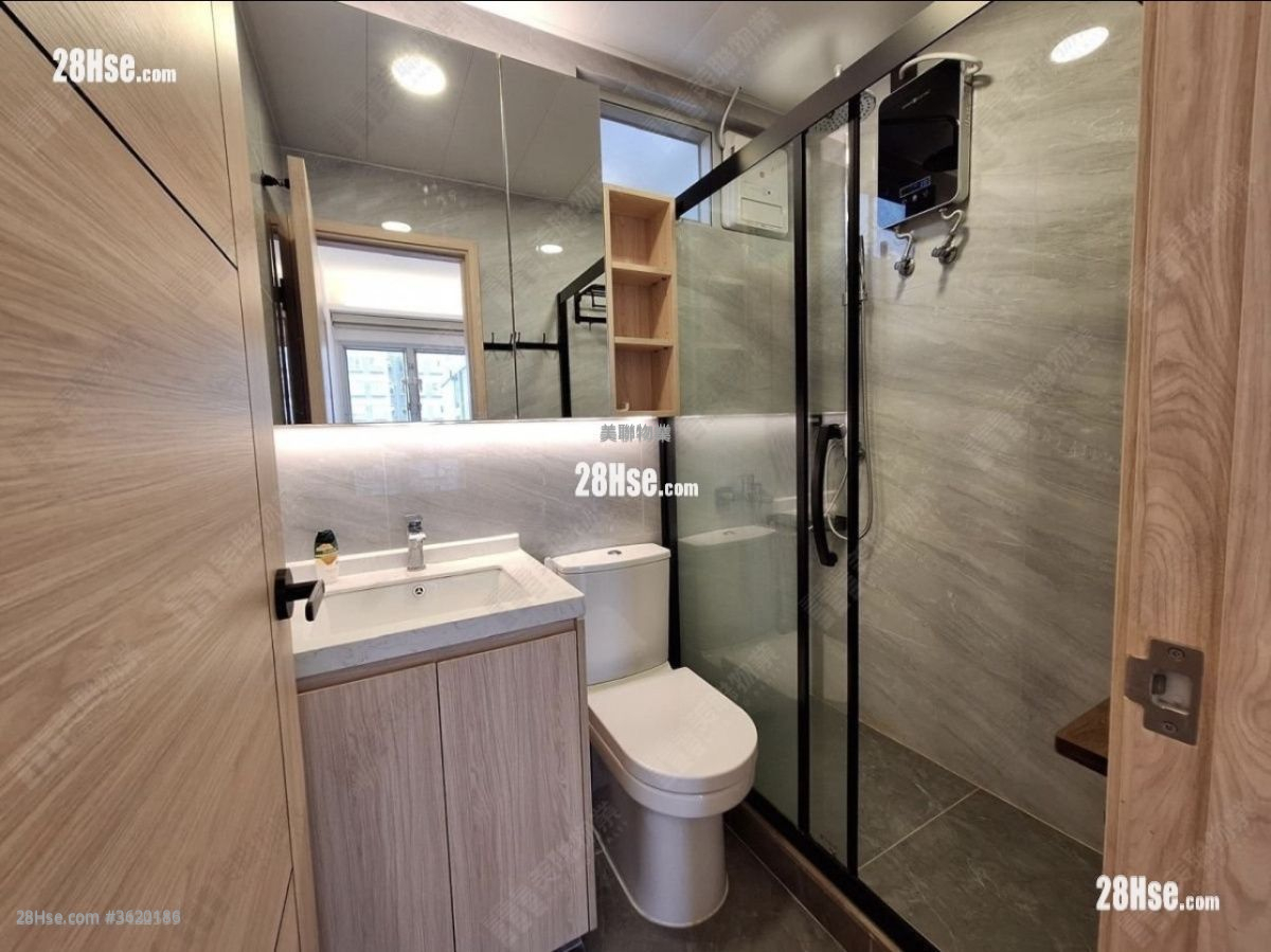Tuen Mun Town Plaza Sell 2 Bedrooms 349 ft² Tuen Mun Town Plaza Sell 2 Bedrooms 349 ft²