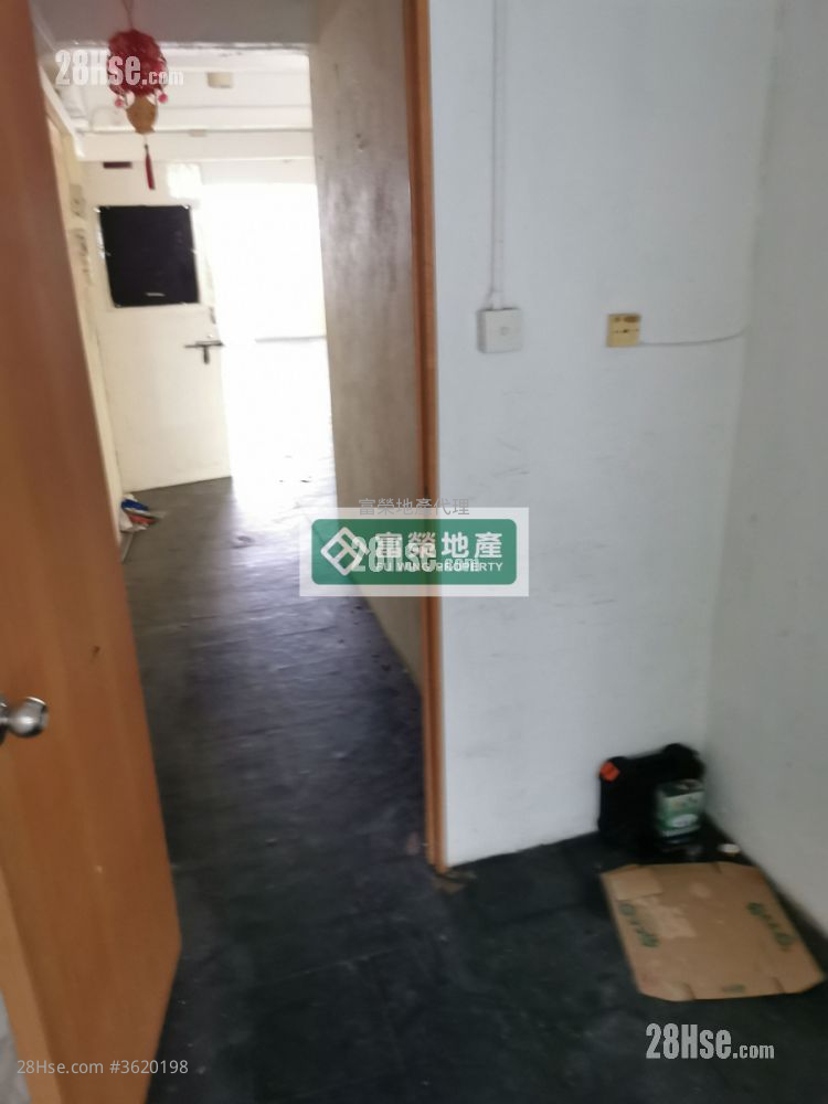 52 Sai Yeung Choi Street South Street  Rental Studio , 1 Bathroom 598 ft² 52 Sai Yeung Choi Street South Street  Rental Studio , 1 Bathroom 598 ft²