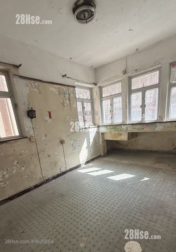 Man Wai Building Sell 2 Bedrooms , 1 Bathroom 510 ft² Man Wai Building Sell 2 Bedrooms , 1 Bathroom 510 ft²