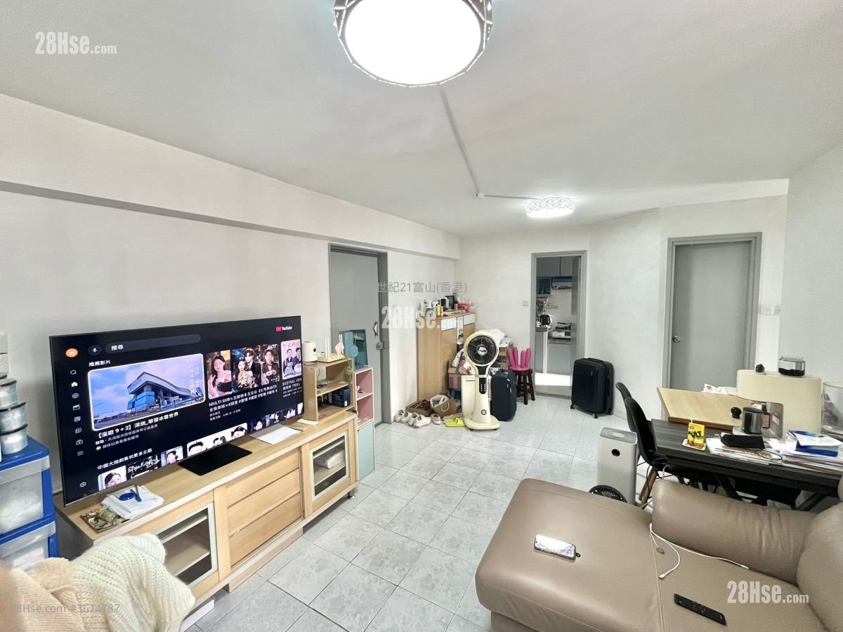 Fung Tak Estate Sell 2 Bedrooms , 1 Bathroom 485 ft²