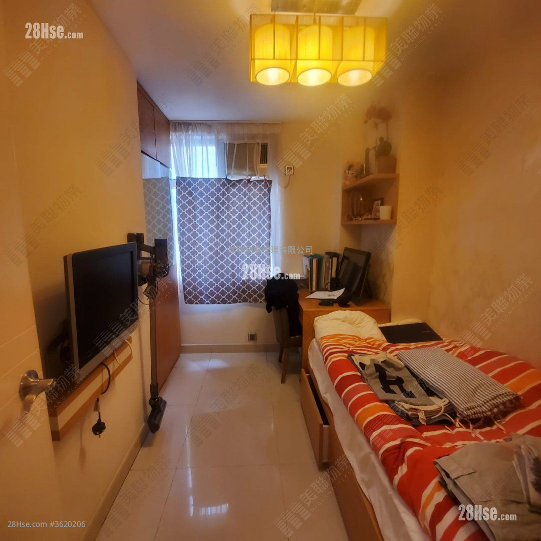 Mei Foo Sun Chuen Sell 3 Bedrooms , 3 Bathrooms 588 ft² Mei Foo Sun Chuen Sell 3 Bedrooms , 3 Bathrooms 588 ft²
