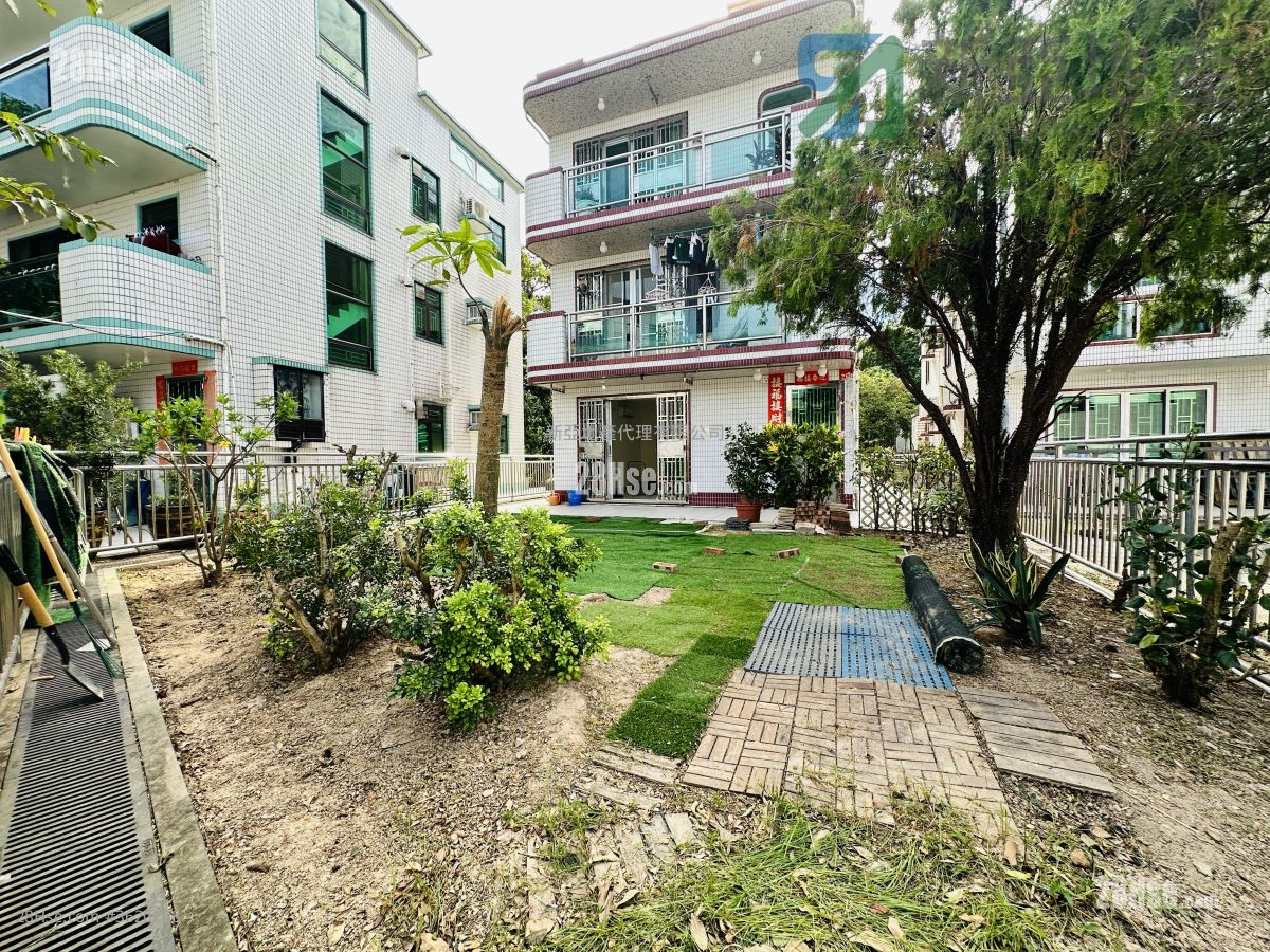 Village Rental 3 Bedrooms , 2 Bathrooms Village Rental 3 Bedrooms , 2 Bathrooms
