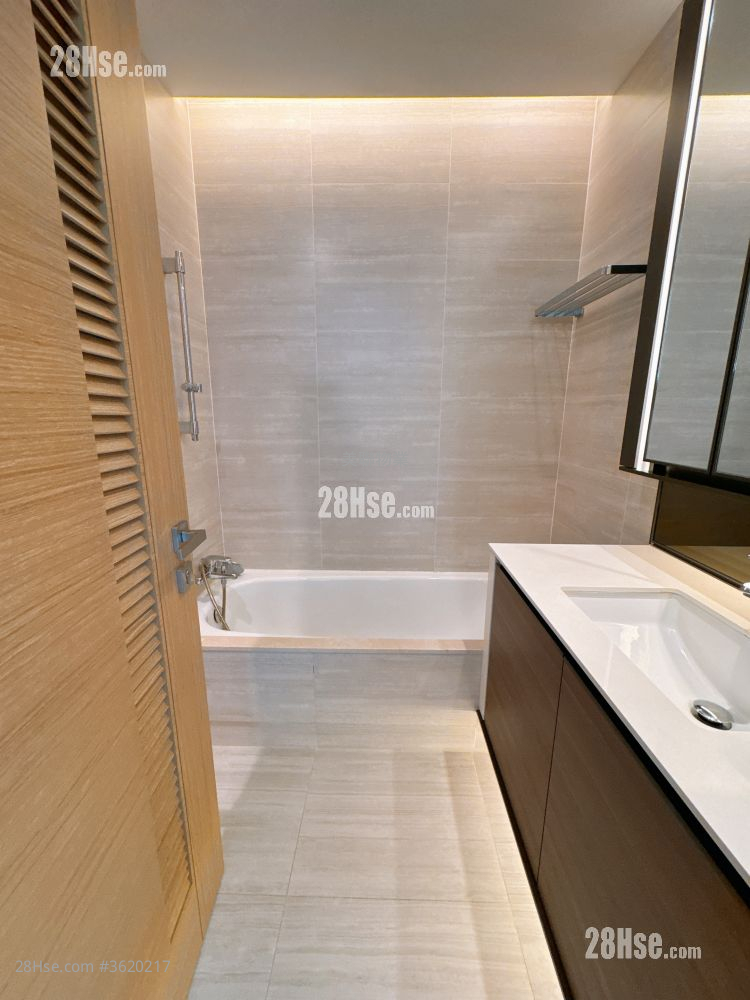 The Bloomsway Rental 1,377 ft² The Bloomsway Rental 1,377 ft²